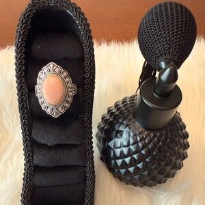 C6 Beautiful Hand Crafted Conch Ring set in 92.5% Silver